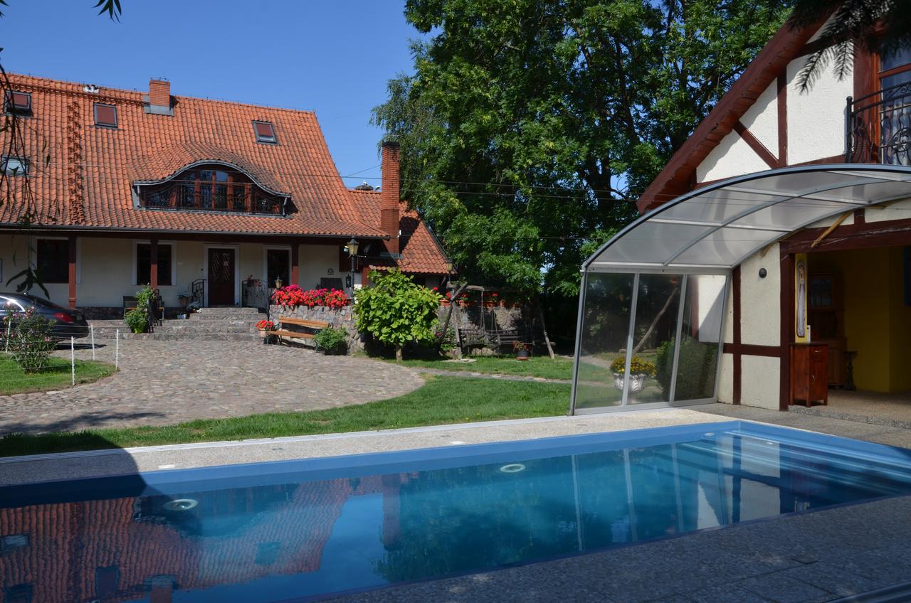 Dworek Mazurski Lizer Stregielek Bagian luar foto